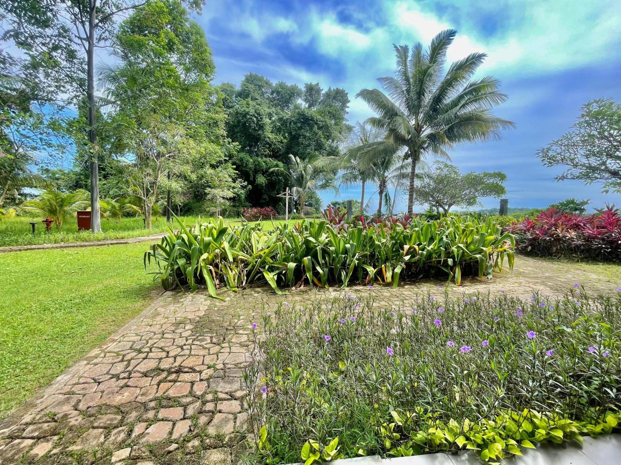Tanjungbinga Swiss-Belresort Belitung מראה חיצוני תמונה